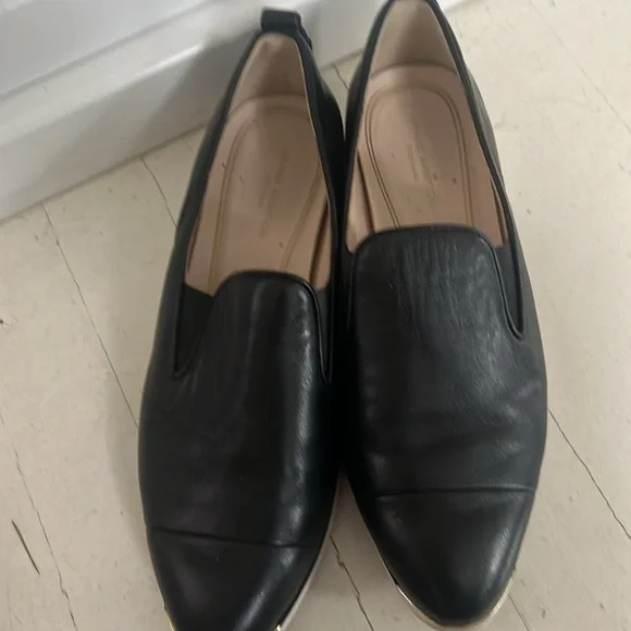 Cole Haan loafer flats. Wore just a handful of times. Really comfortable - Picture 3 of 4
